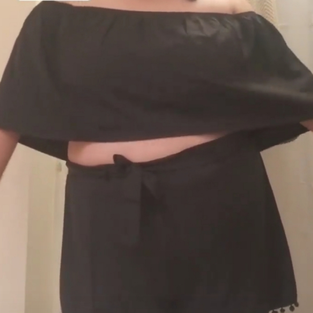 Plus Off Shoulder Pom Pom Short Co-ord - Picture 2 of 3